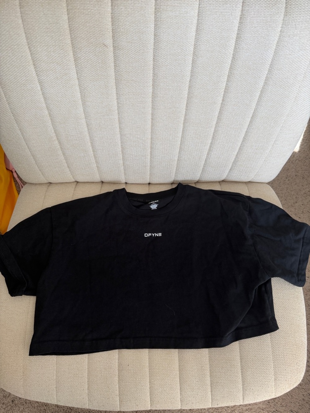 DFYNE Black Cropped Tee